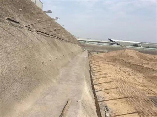 永福河道边坡加固